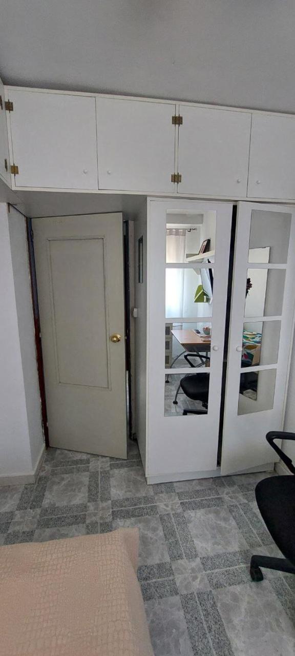 Door Camas